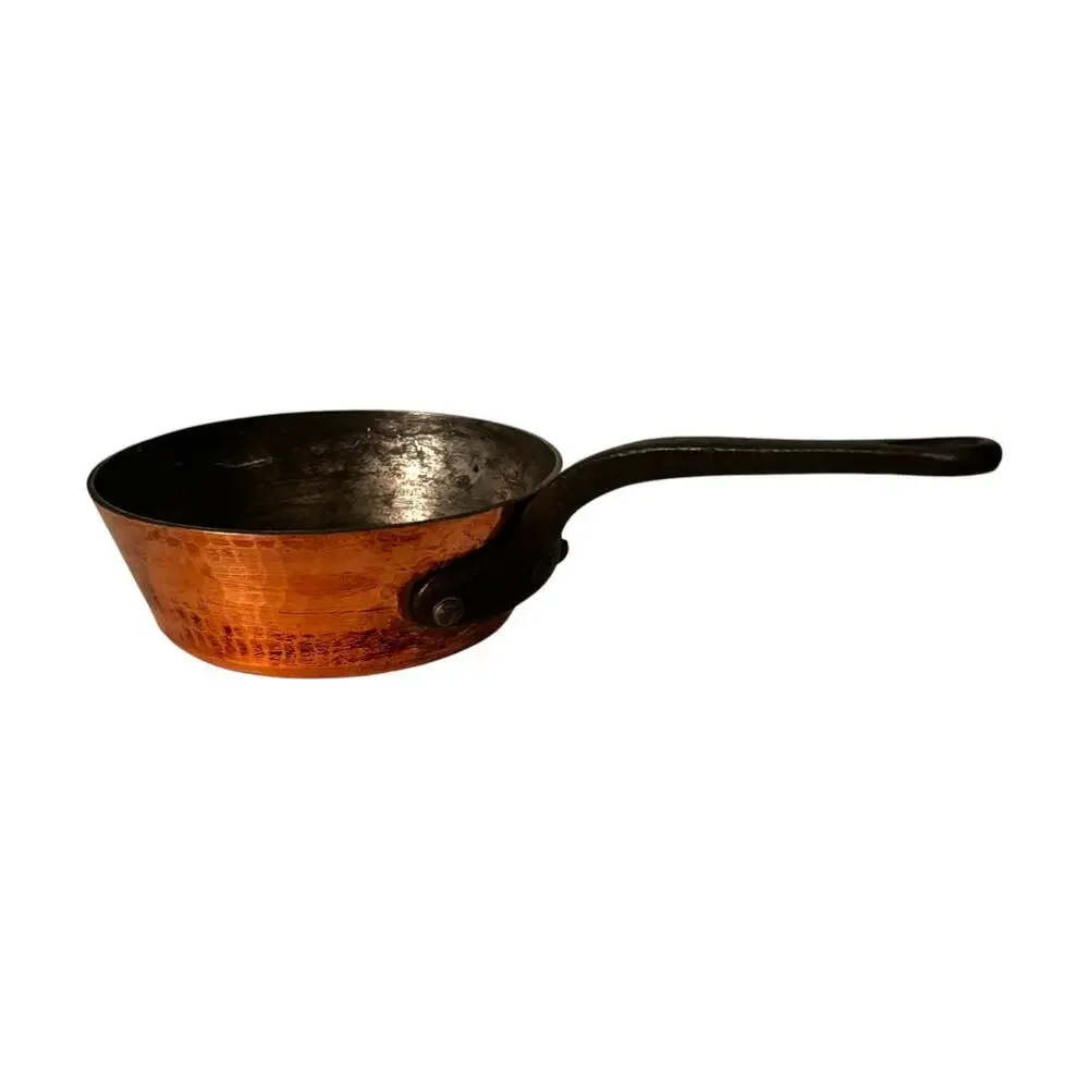 E Dehillerin Paris 7” Copper Fluted Sauce Pan Tin Interior Cast Iron Handle